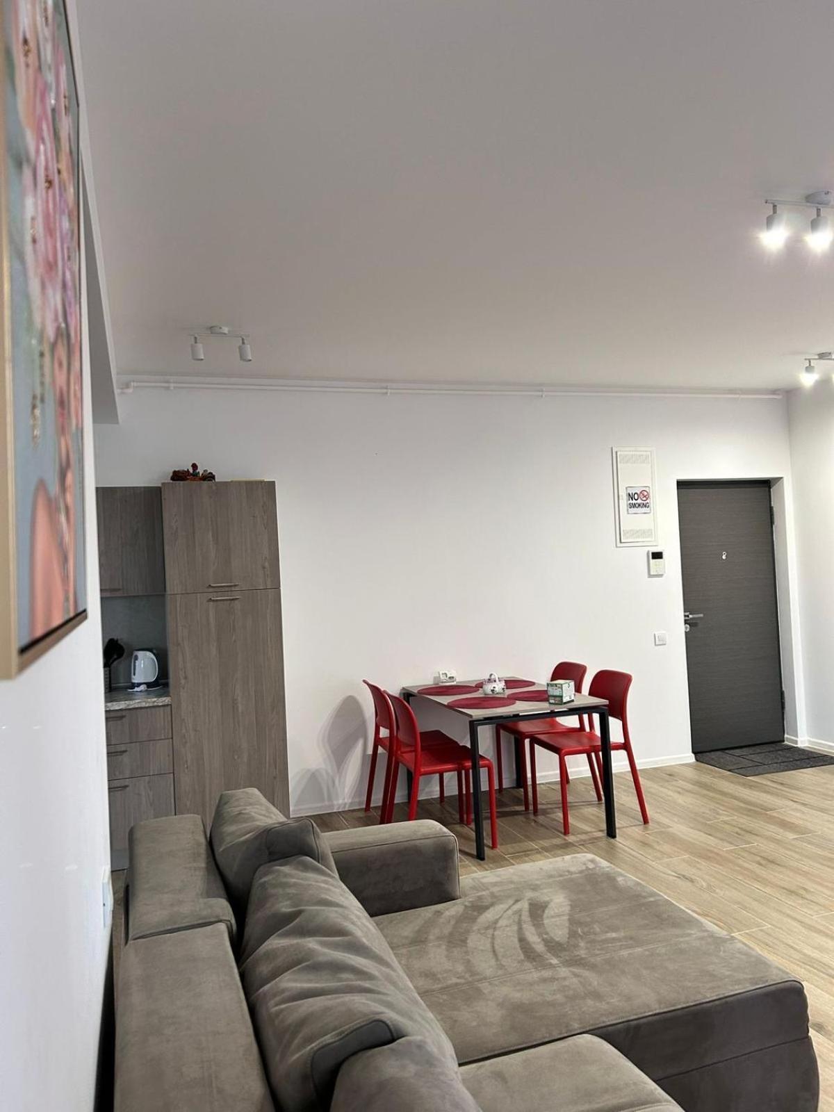 Summit Stay Apartment 布加勒斯特 外观 照片