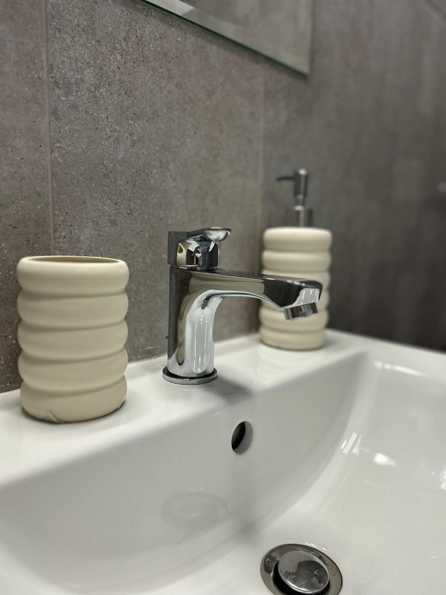 Summit Stay Apartment 布加勒斯特 外观 照片