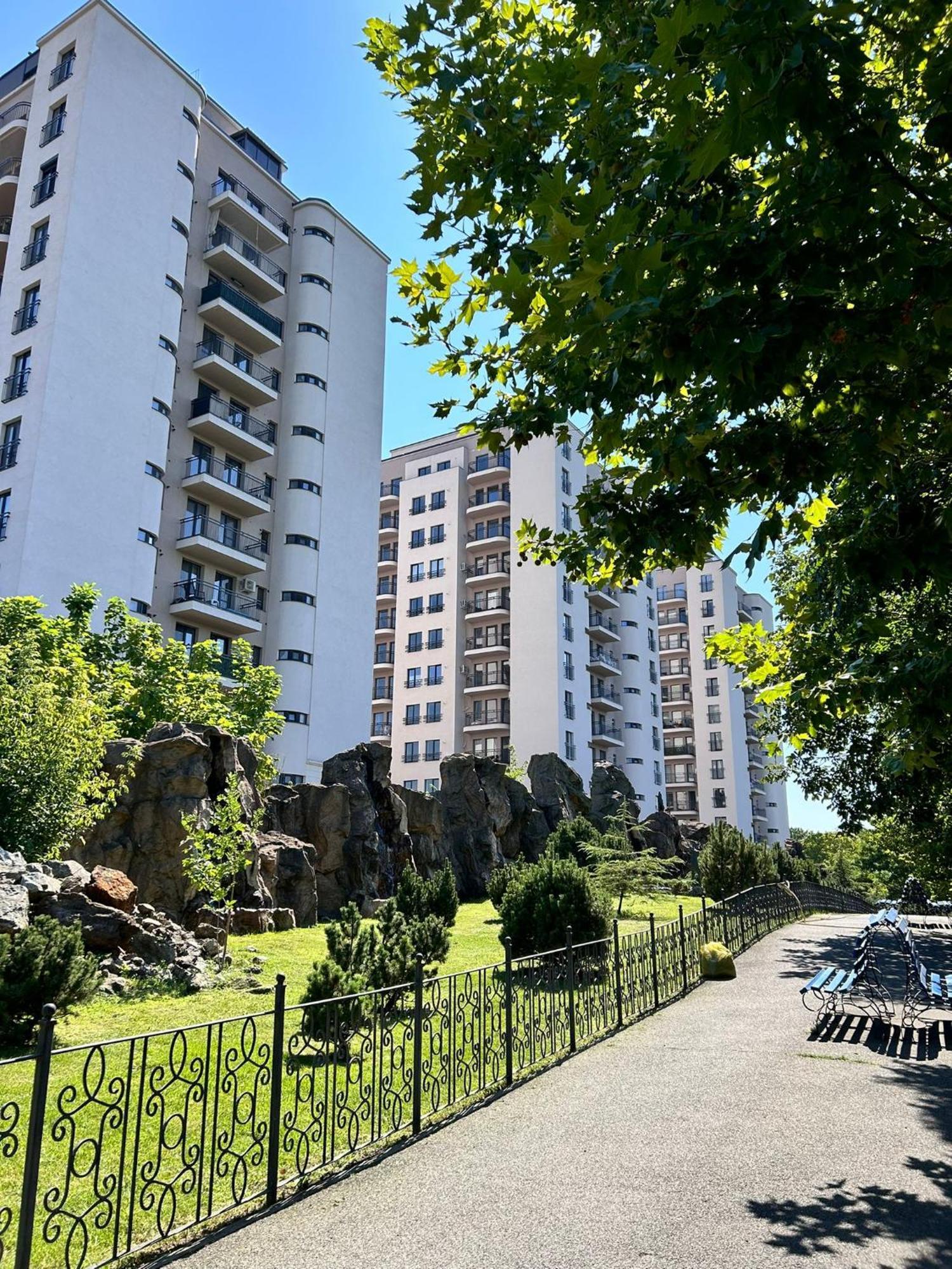 Summit Stay Apartment 布加勒斯特 外观 照片